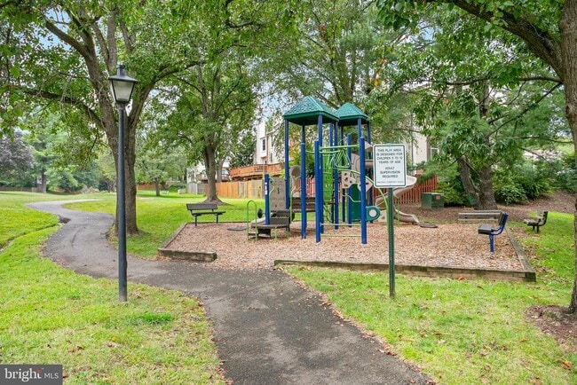 Building Photo - 6542 Cypress Point Rd