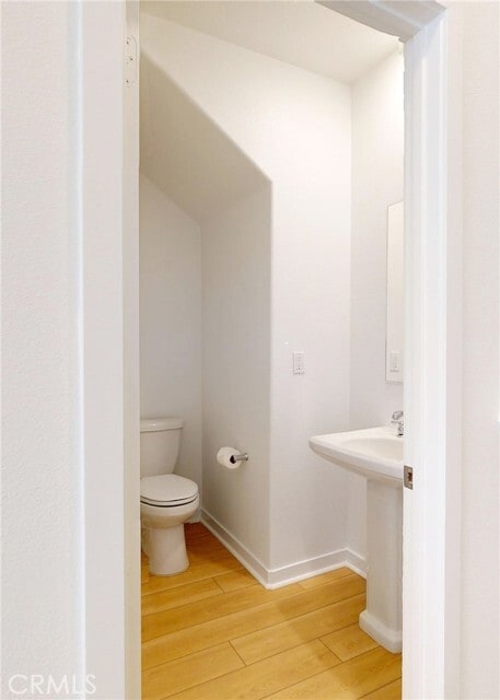 Building Photo - 8421 Gabrielino Ct