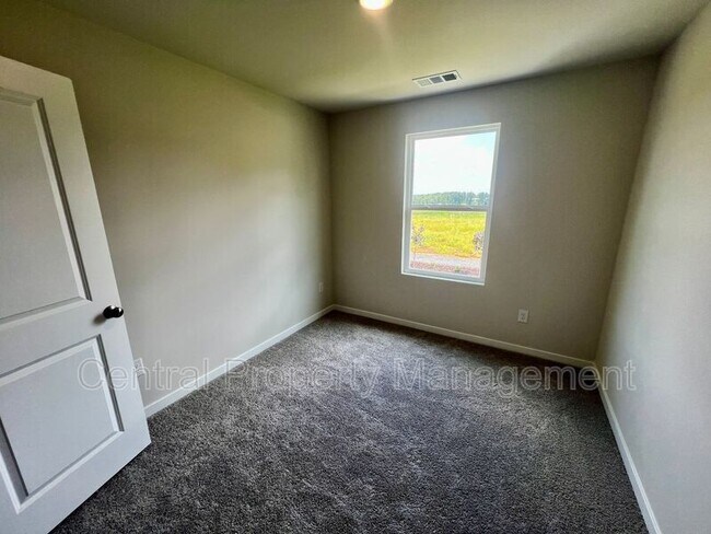 Building Photo - 6014 Tavener Dr