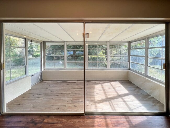 Building Photo - Pet Friendly 3BR/2BA NW Gainesville Home - Available mid-July!