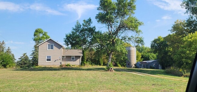 Primary Photo - 2 bedroom 1 bath house