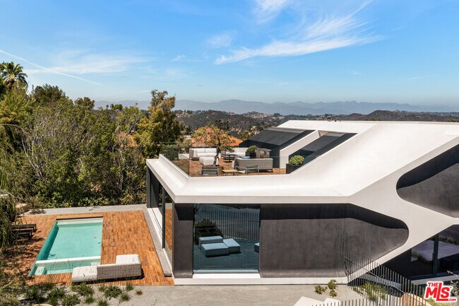 Building Photo - 1254 Roberto Ln