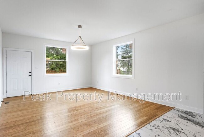 Building Photo - 1322 N 31st St