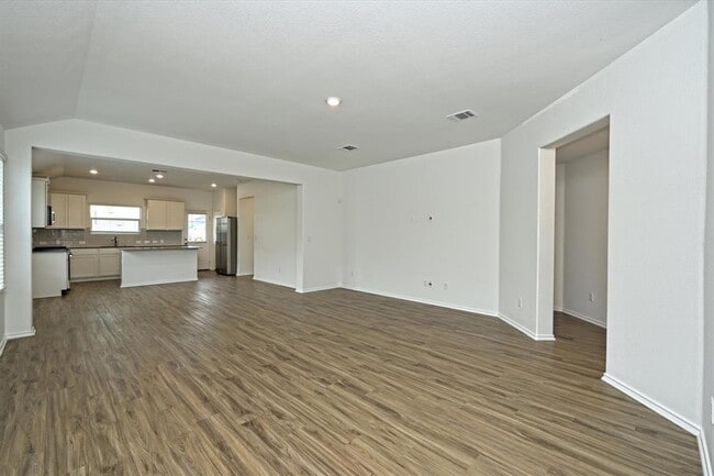 Building Photo - 180 Madrid