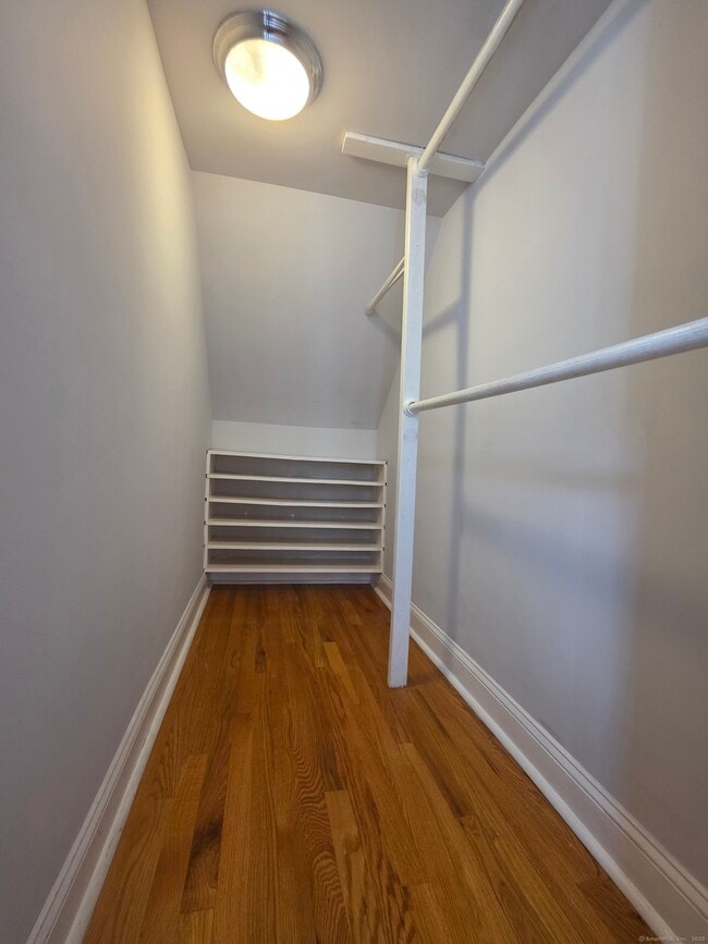 Building Photo - 264 Villa Ave