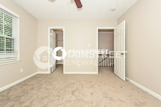 Building Photo - 295 Greenfield Cir
