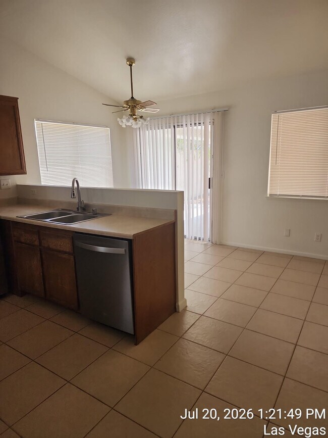 Building Photo - 3213 Coral Harbor Dr