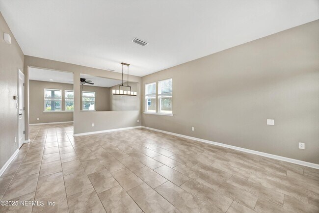 Building Photo - 12237 Woodview Dr