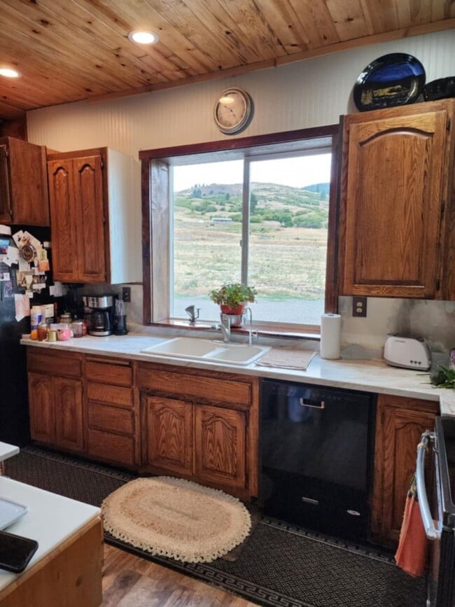 Building Photo - 61468 Blackhawk Trail Ln