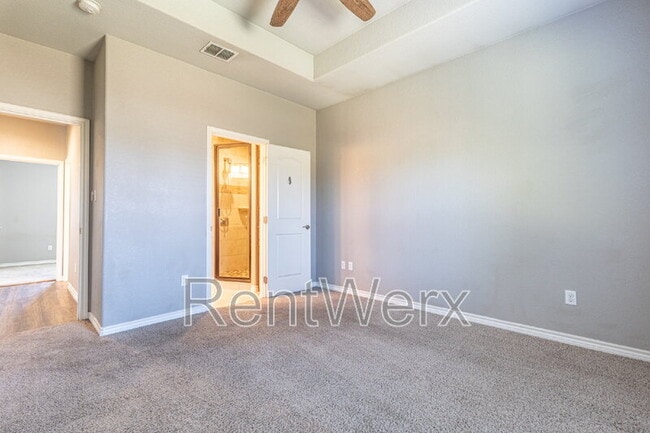 Building Photo - 120 Navarro Xing