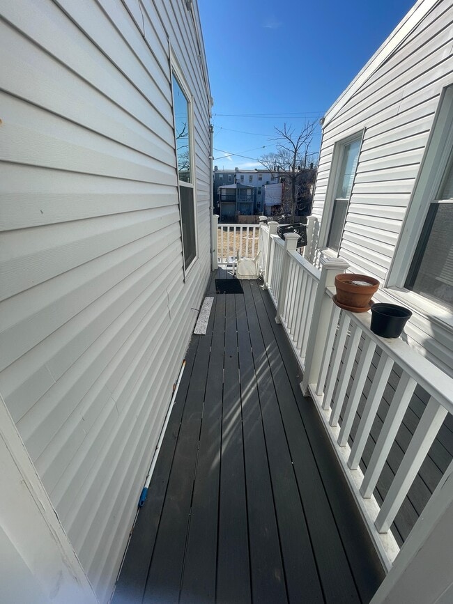 Building Photo - Druid Hill #2