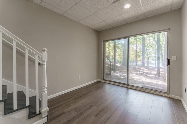 Building Photo - 5580 Williams Shores Dr