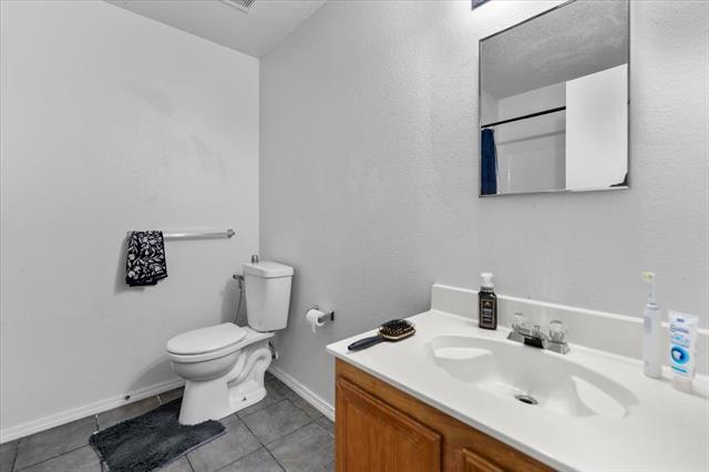 Building Photo - 5401 Pandale Valley Dr