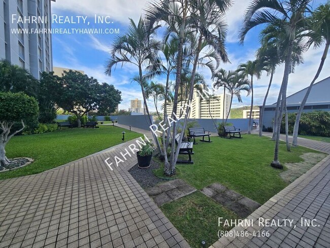 Building Photo - Beautifully Remodeled 1-Bedroom Condo with...