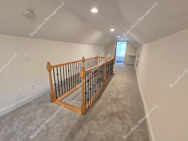Building Photo - 2533 Sylvan Rd