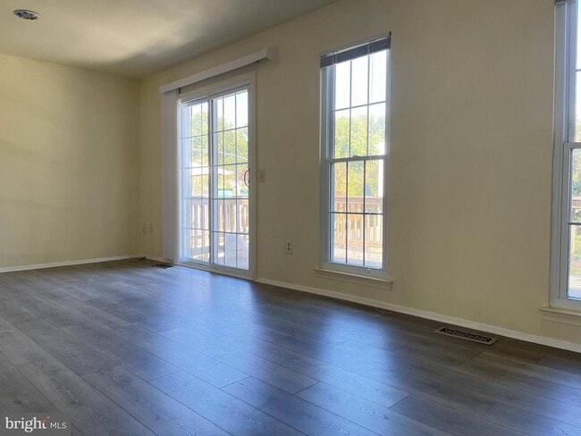 Building Photo - 5805 Bunker Woods Ln