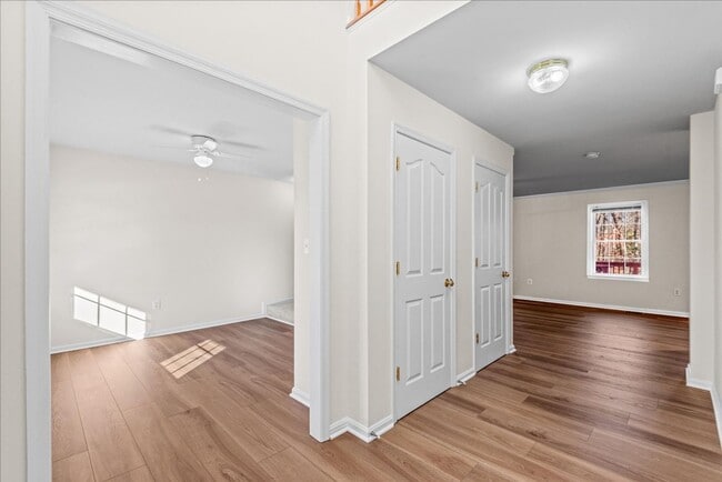 Building Photo - Near VRE and I-95!