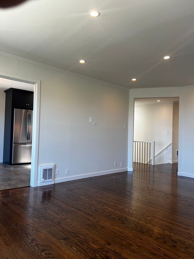 Building Photo - Views for Days Eureka Valley Home.  OPEN HOUSE!!!! THURSDAY, MAY 21 FROM 4:00 PM - 6:30 PM.