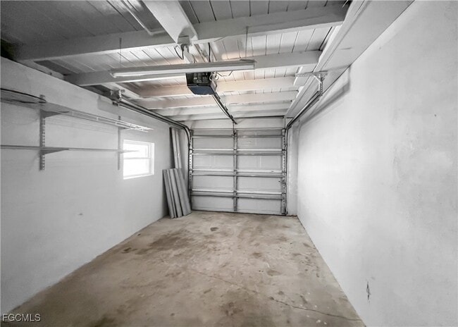 Building Photo - 1918 Grace Ave