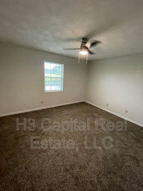 Building Photo - 130 Brookview Dr