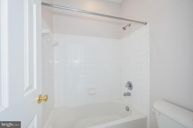 Building Photo - 54 Field Crest Ct