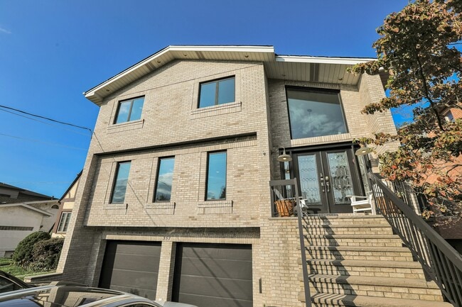 Building Photo - 357 Tom Hunter Rd