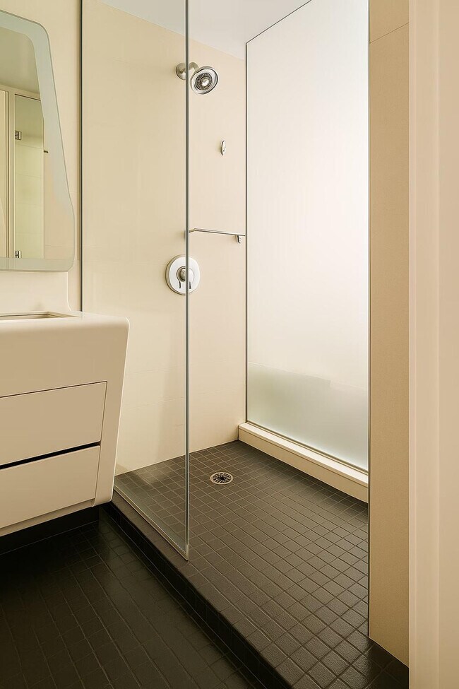 Building Photo - 130 Liberty St