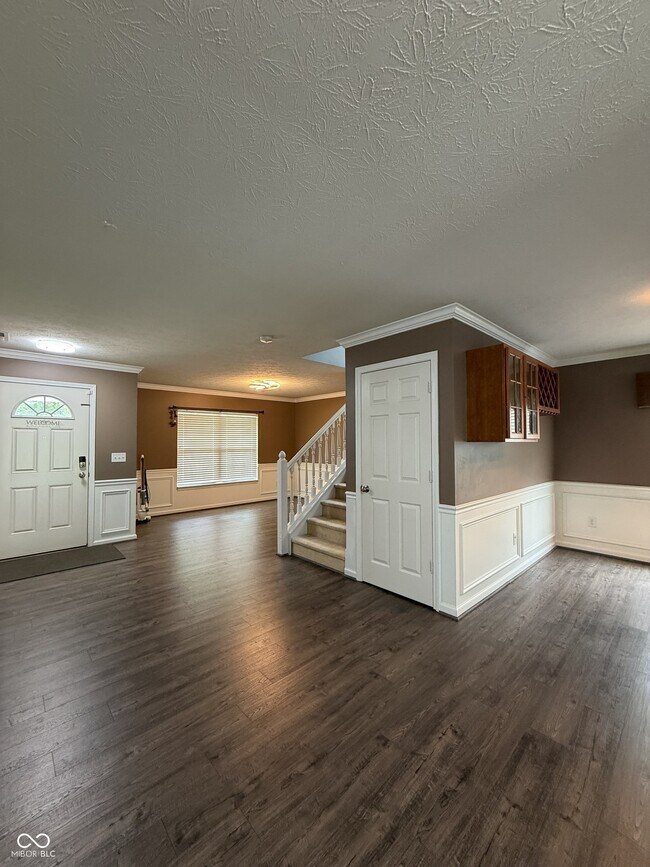 Building Photo - 4410 Viva Ln