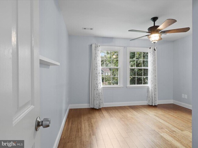 Building Photo - 1012 Richmond Dr