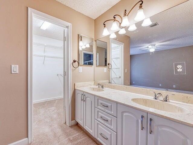 Building Photo - 5645 American Cir