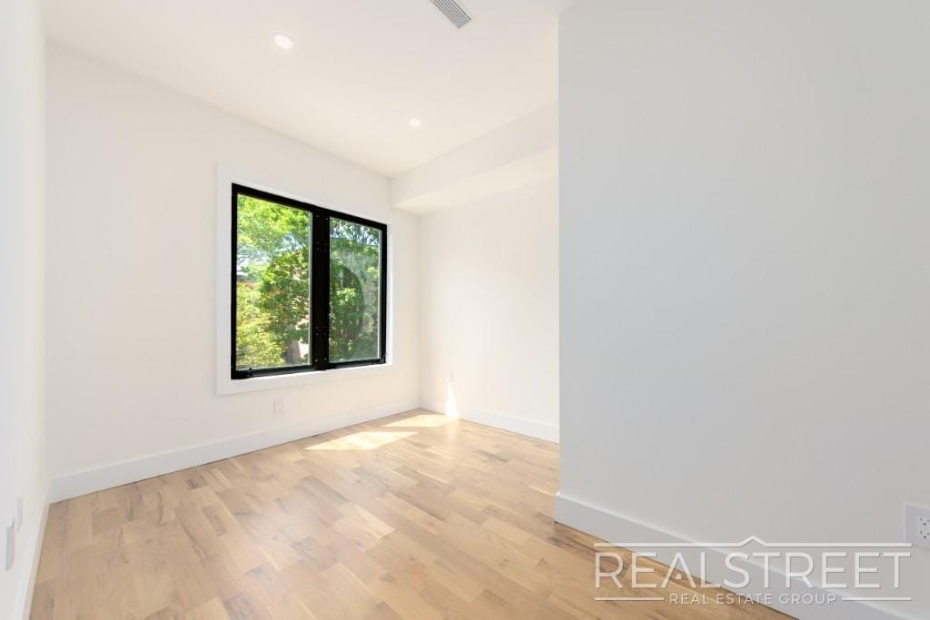 Building Photo - Brand New 3 Bed 2 Bath in Bed Stuy Townhouse!