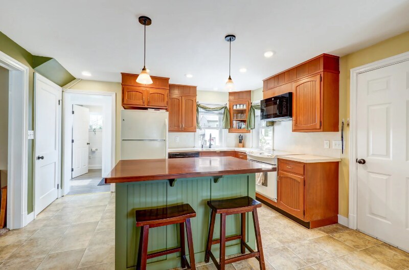 Building Photo - 306 Spring Glen Dr