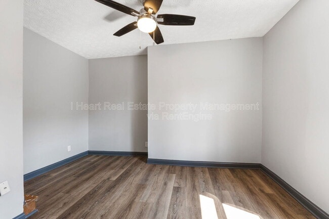 Building Photo - 957 Harrison Ave