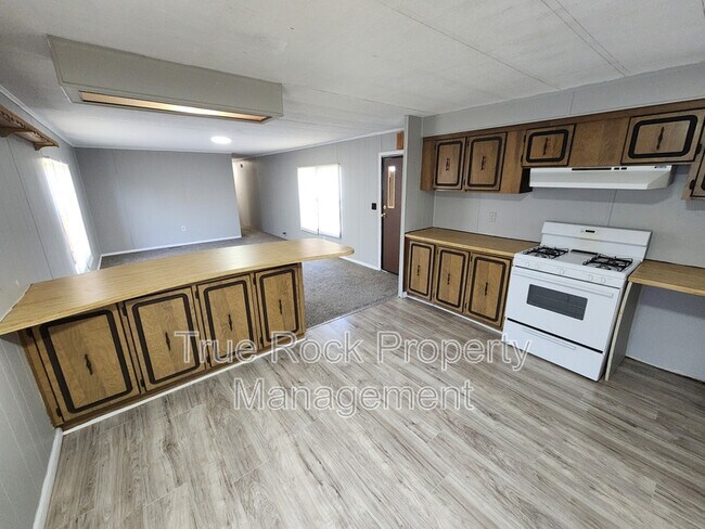 Building Photo - 10639 County Rd 3600