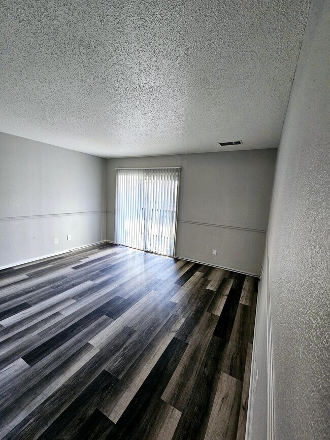 Building Photo - 1430 Cambridge Pl