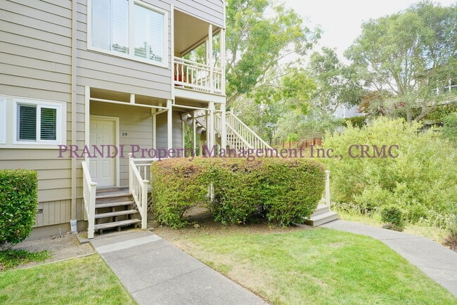 Primary Photo - Modern Ground Floor Condo with 2 Car Garage!