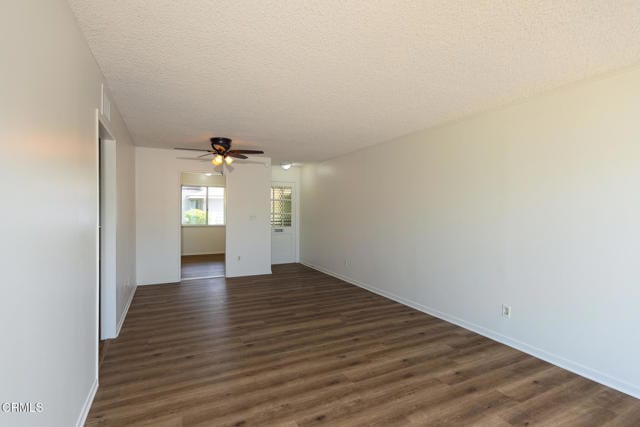 Building Photo - 173 W Elfin Green