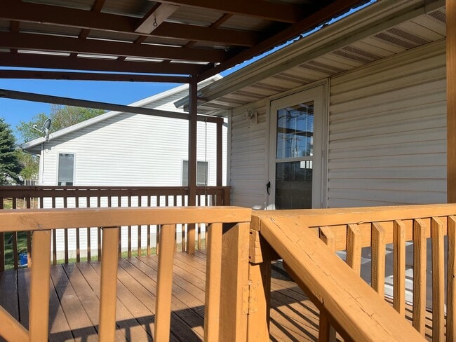 Building Photo - COMING SOON! All-Brick Duplex near Nixa High School