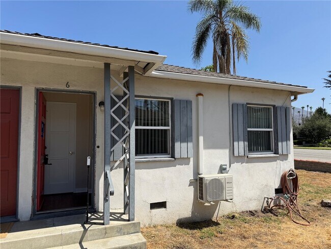 Primary Photo - 901 N San Gabriel Ave