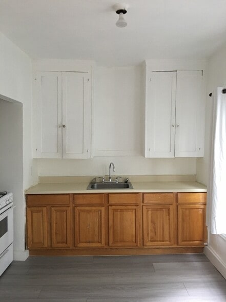 Primary Photo - 489 14th St