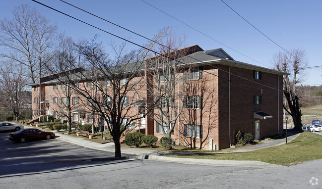 Primary Photo - East Winds Apartments