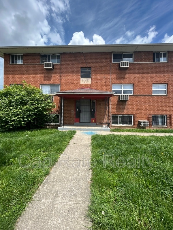 Building Photo - 2174 Sullivant Ave