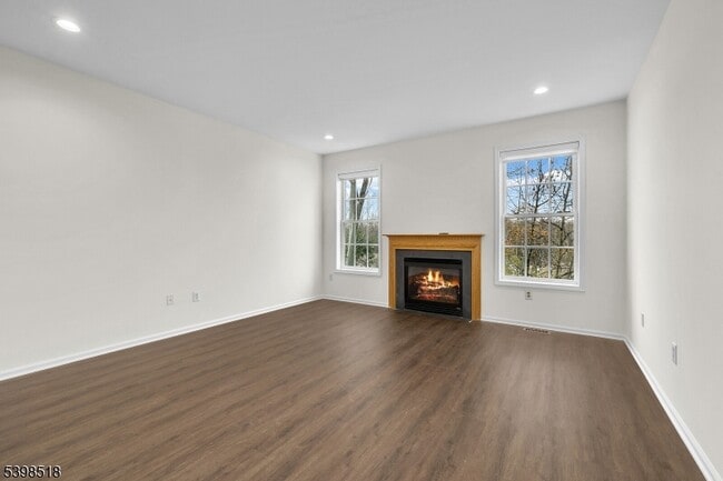 Building Photo - 28 Henning Terrace