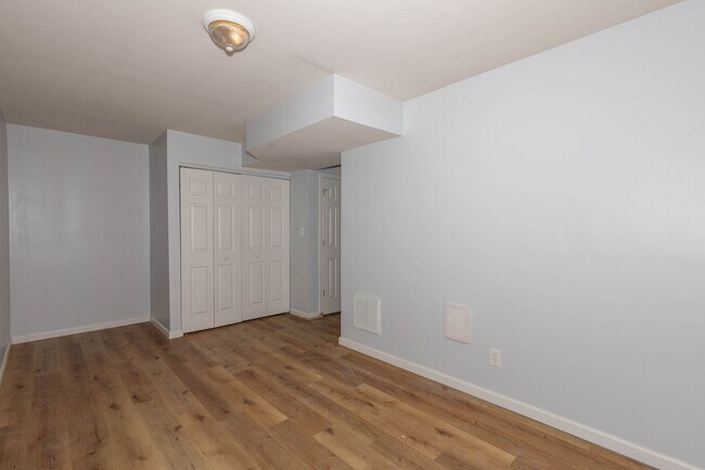 Building Photo - 3 Bed, 2.5 Bath in Martinsburg