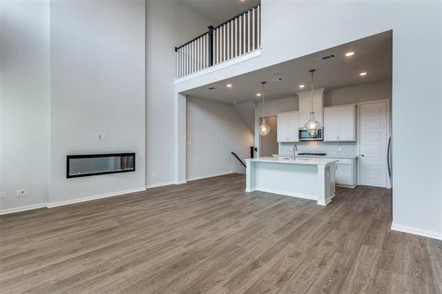 Building Photo - 8295 Challenger Ln