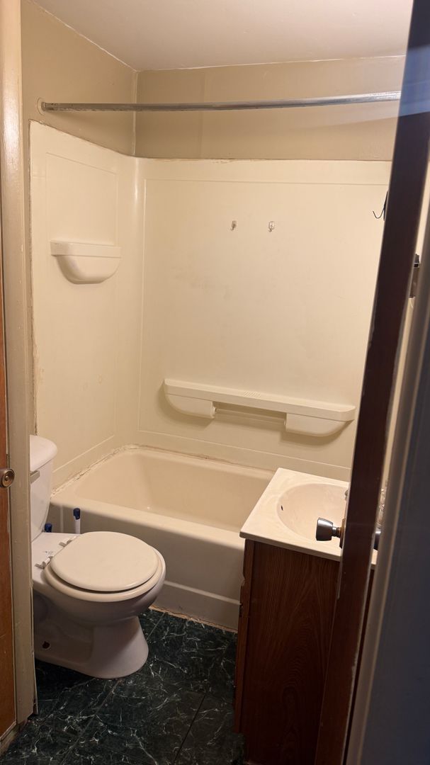 Building Photo - 1220 Randloph