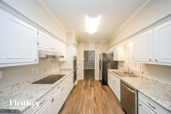 Building Photo - 7270 Stamford Dr