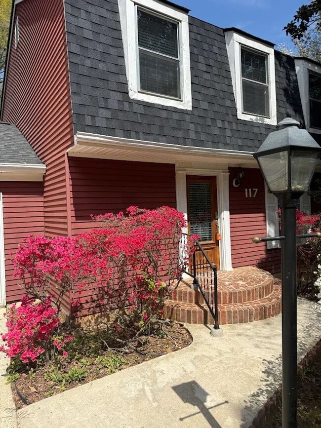 Building Photo - Spacious 4-Bedroom Home in Peachtree City! ***Get 50% Off Your First Month! Limited Time – Ends A...