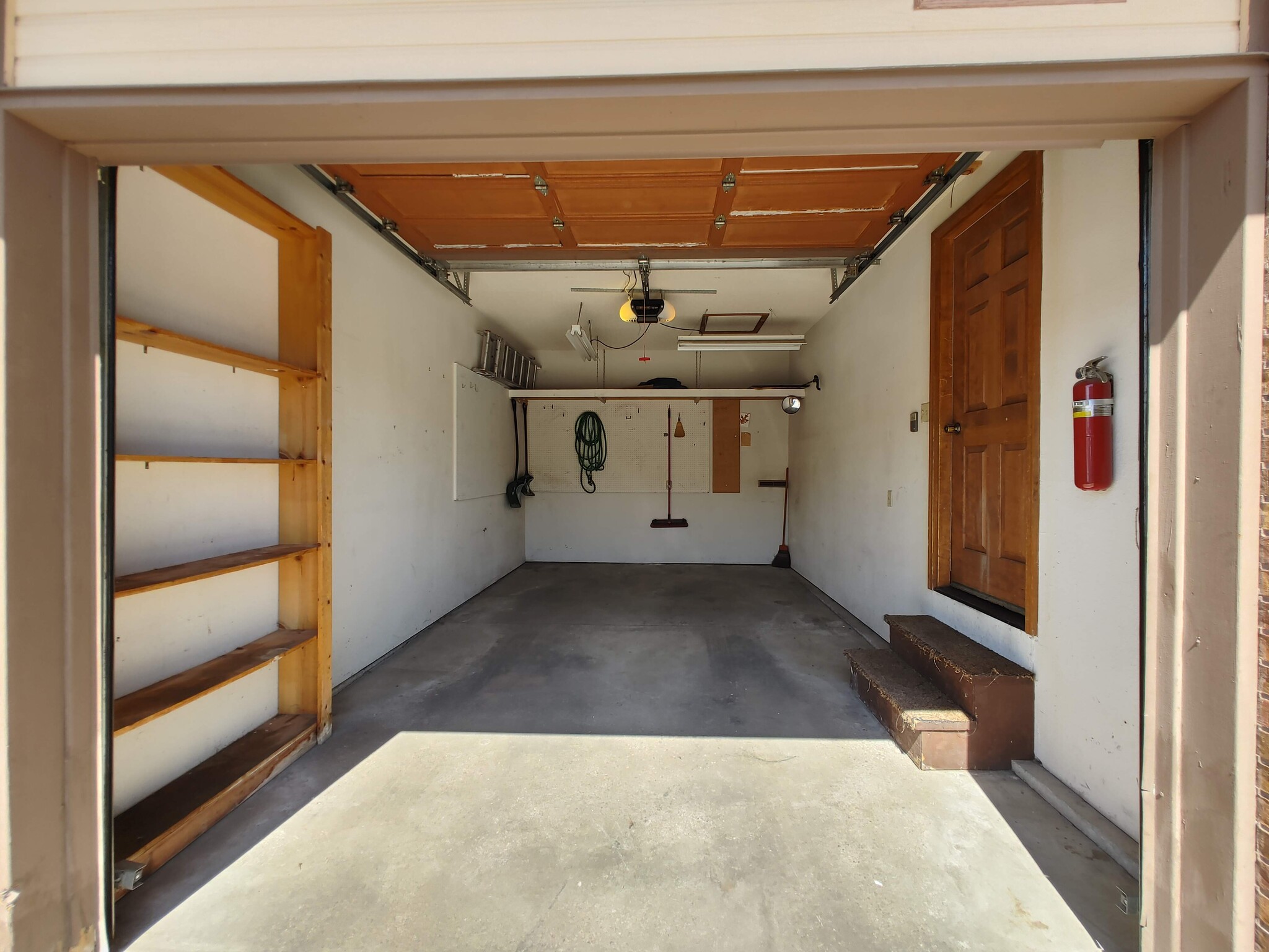 1 Car Attached Garage - 5510A TOWNSEND PL
