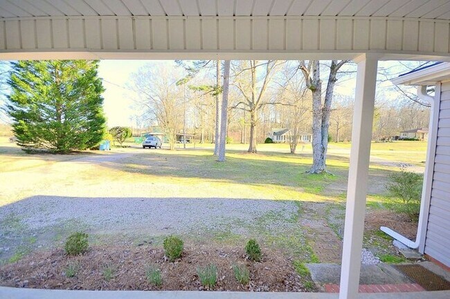 Building Photo - 7123 Gold Hill Rd